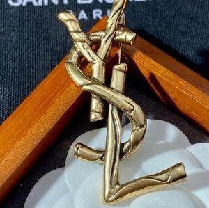 Fashion Broach